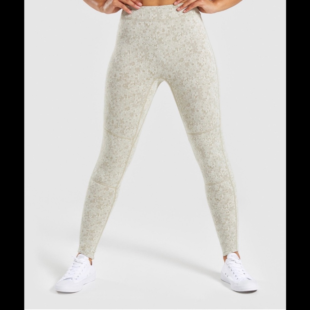 Gymshark Fluer Texture Legging-Washed Khaki